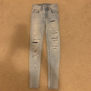 American Eagle ripped jeans women’s size 00